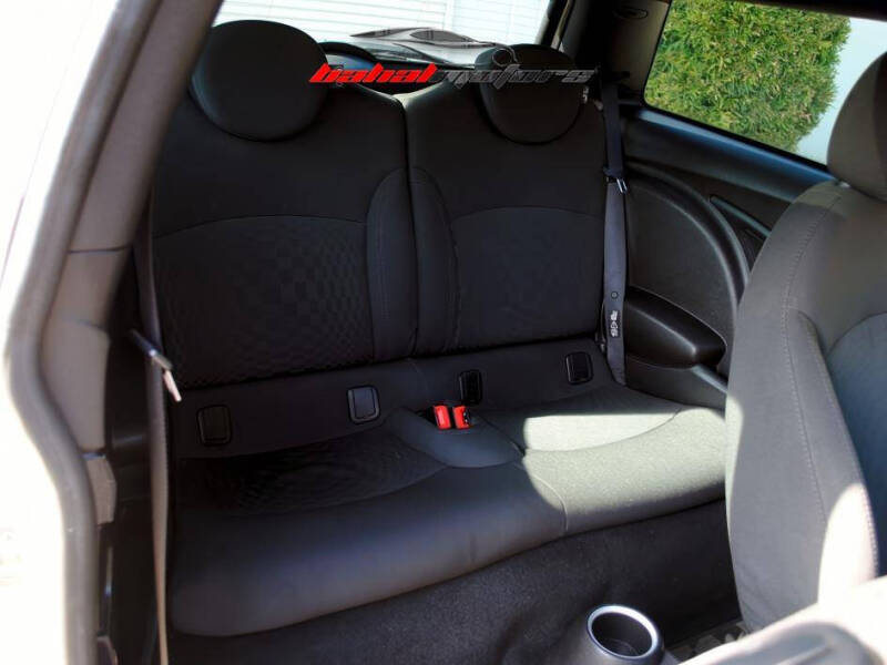 2010 MINI Cooper John Cooper Works