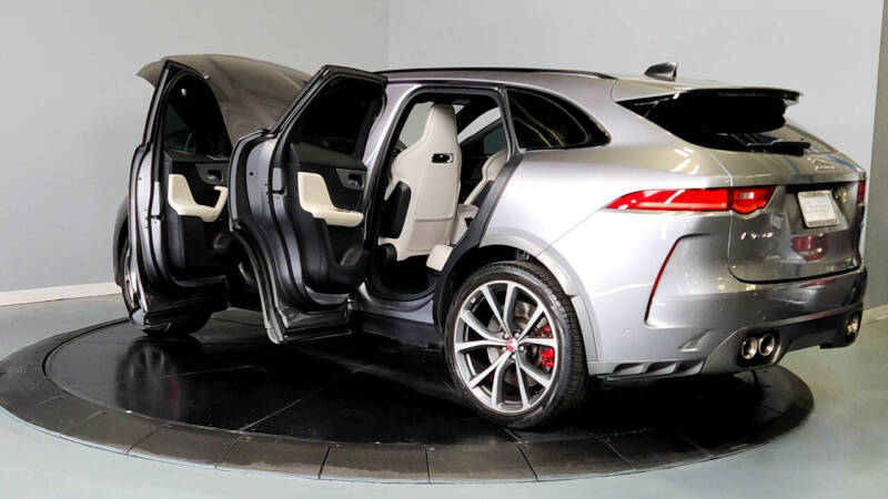 2020 Jaguar F-PACE SVR