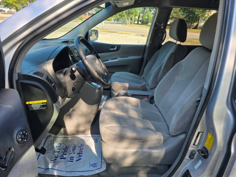 2007 Hyundai Entourage GLS