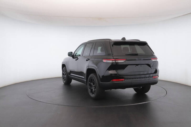 2025 Jeep Grand Cherokee Altitude X