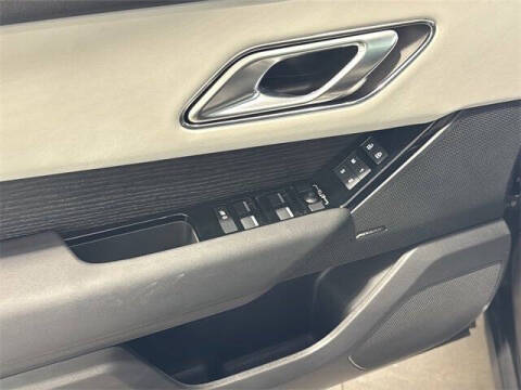 2024 Land Rover Range Rover Velar P250 Dynamic SE