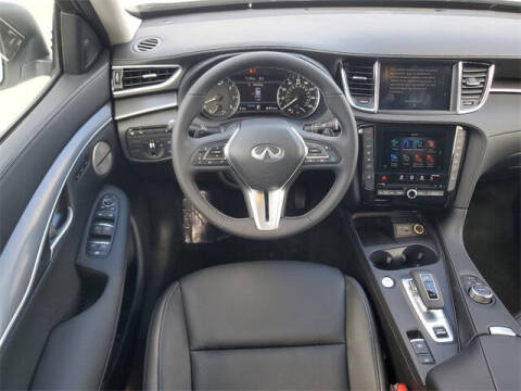 2025 Infiniti QX50 Luxe