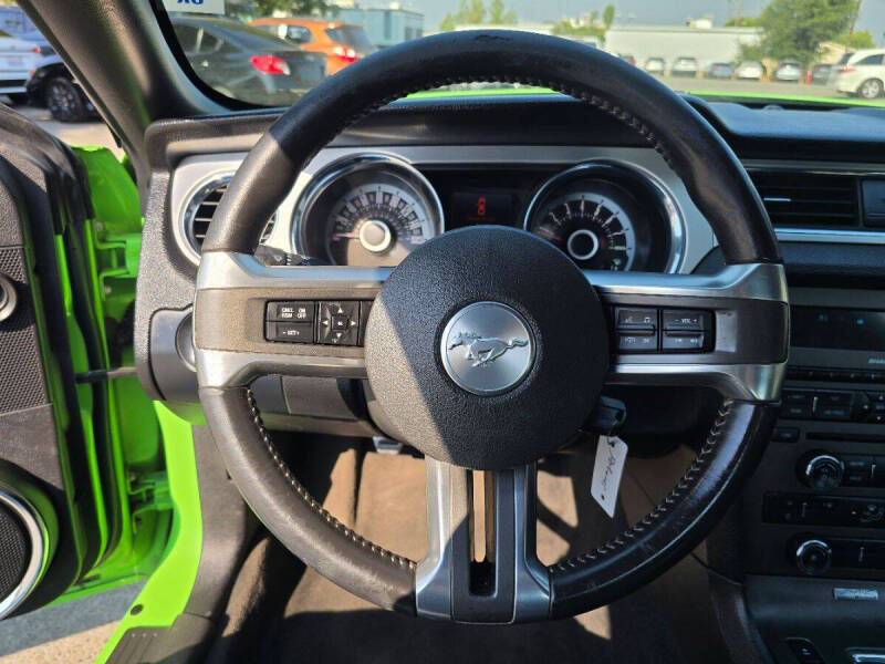 2013 Ford Mustang V6