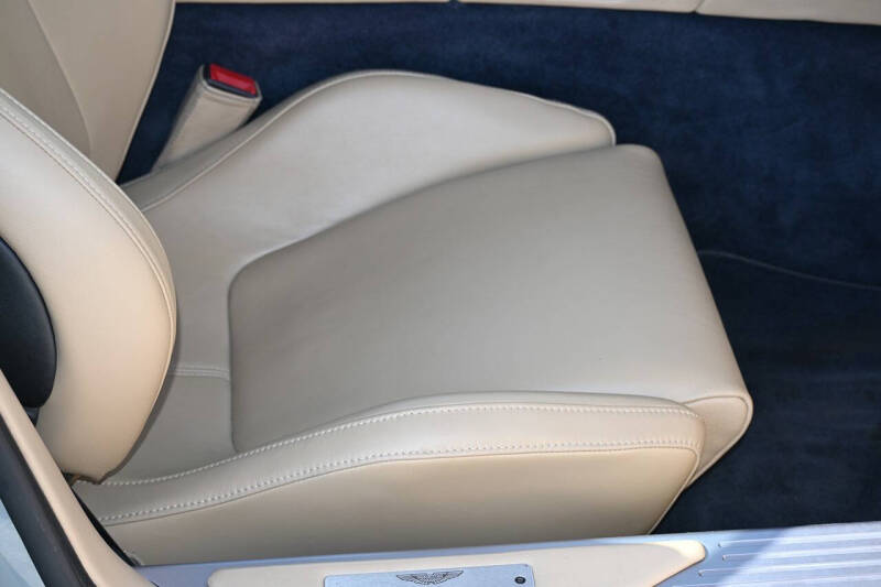 2005 Aston Martin DB9 Volante