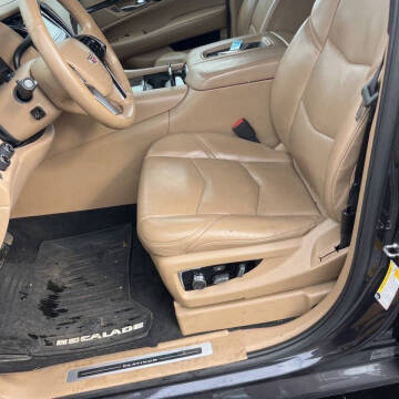 2018 Cadillac Escalade ESV Platinum