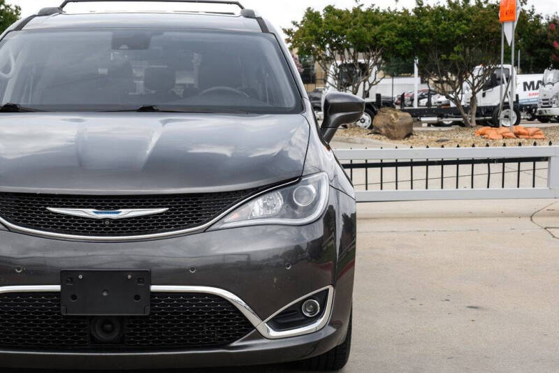 2018 Chrysler Pacifica Touring L Plus
