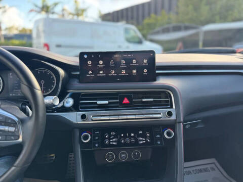 2025 Genesis G70