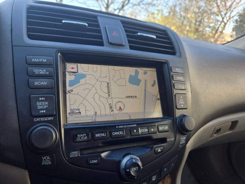 2005 Honda Accord Hybrid w/Navi