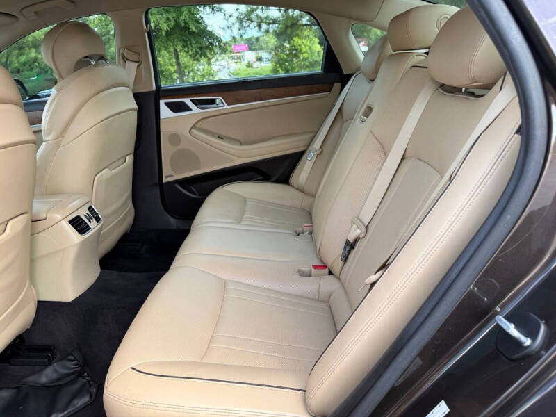 2017 Genesis G80