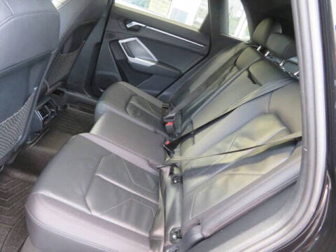 2020 Audi Q3 quattro Premium 45 TFSI