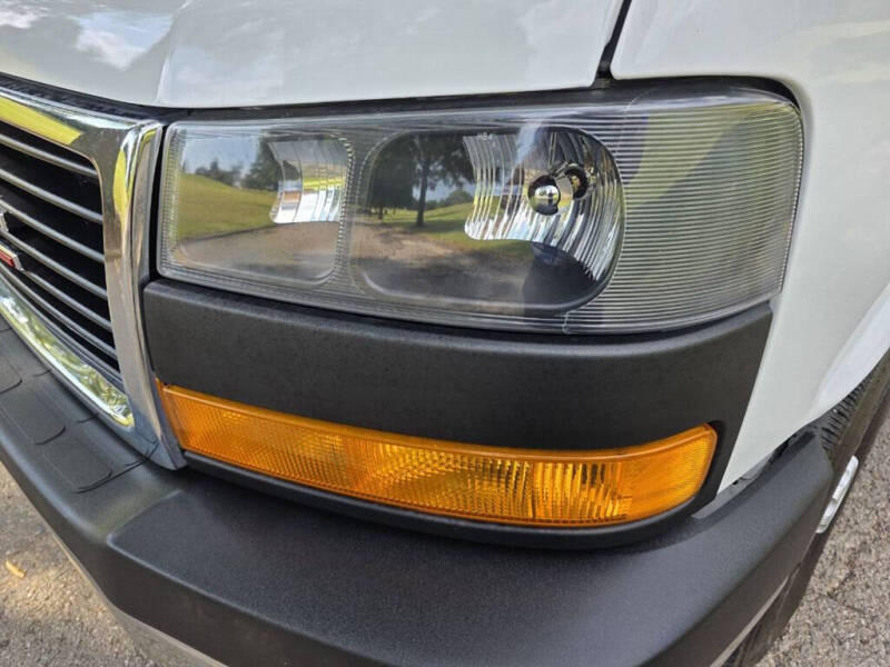 2023 GMC Savana 2500