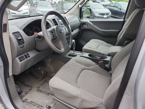 2012 Nissan Frontier SV V6