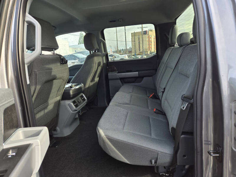 2024 Ford F-150 Lightning XLT