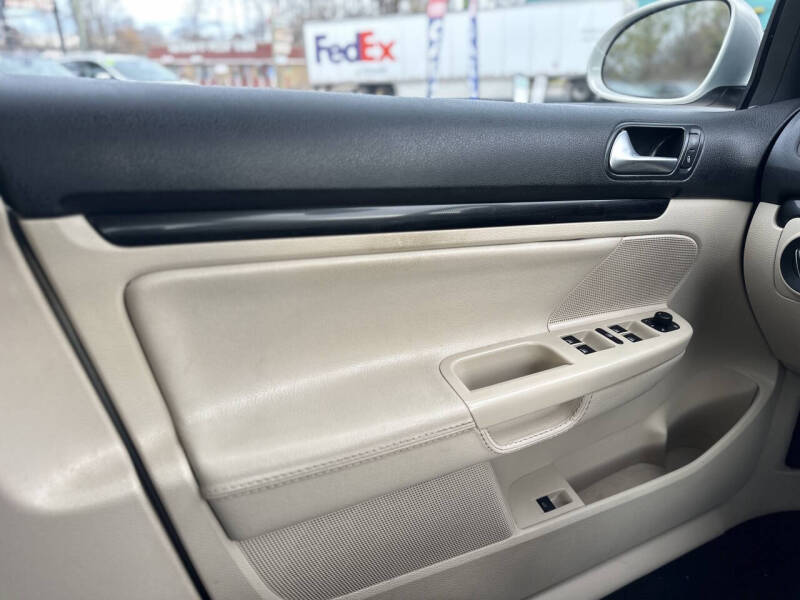 2010 Volkswagen Jetta SportWagen TDI