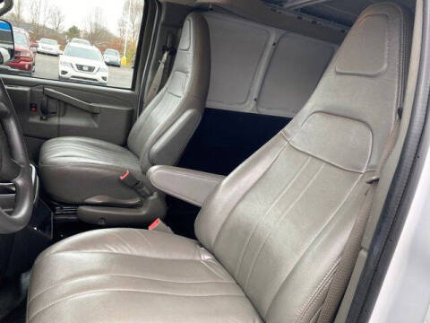 2024 GMC Savana 2500