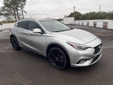 2018 Infiniti QX30 Premium