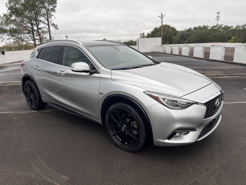 2018 Infiniti QX30 Premium