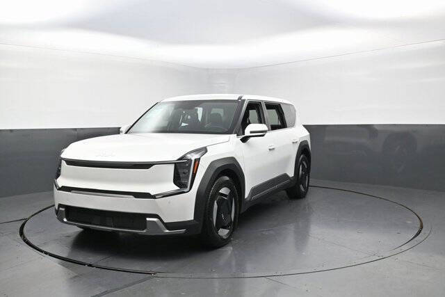 2024 Kia EV9 Light Long Range