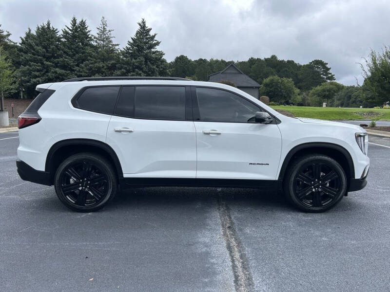 2025 GMC Acadia Elevation