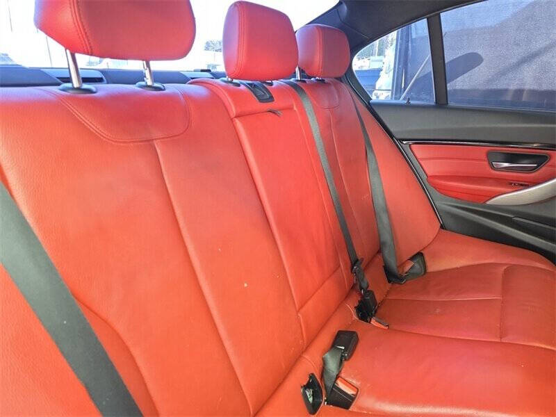 2017 BMW 3 Series 330e iPerformance