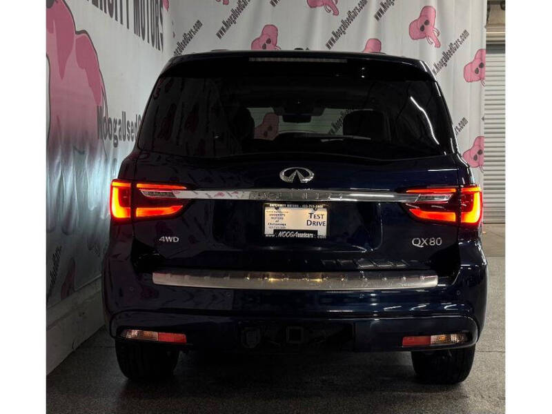 2021 Infiniti QX80 Luxe