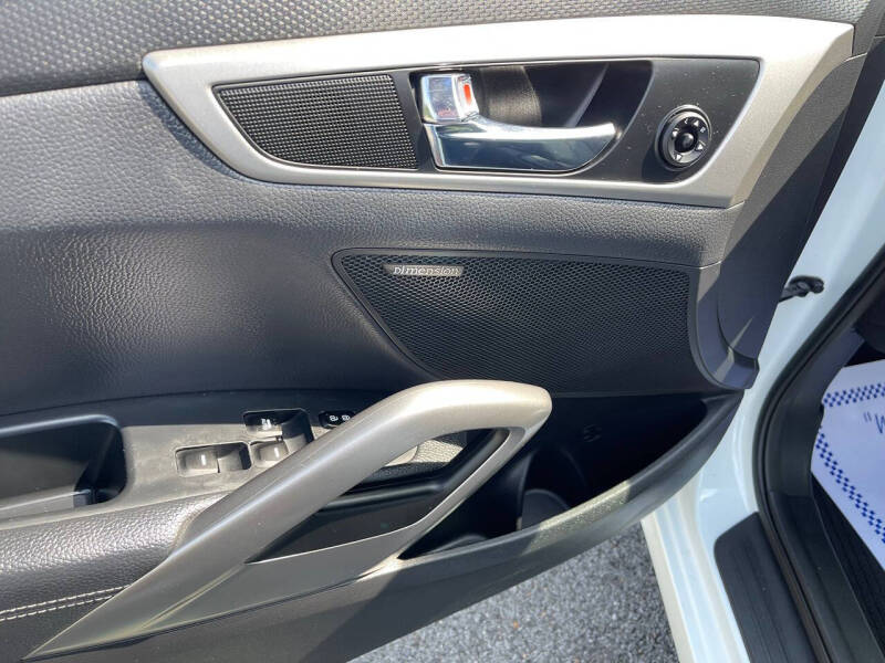 2015 Hyundai Veloster