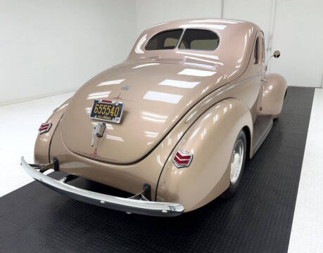 1940 Ford Deluxe