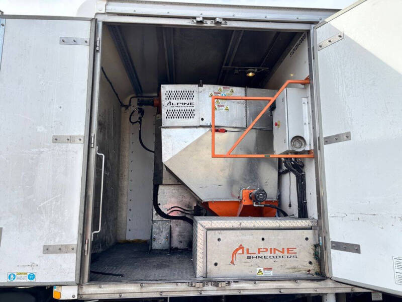 2014 Freightliner M2 106