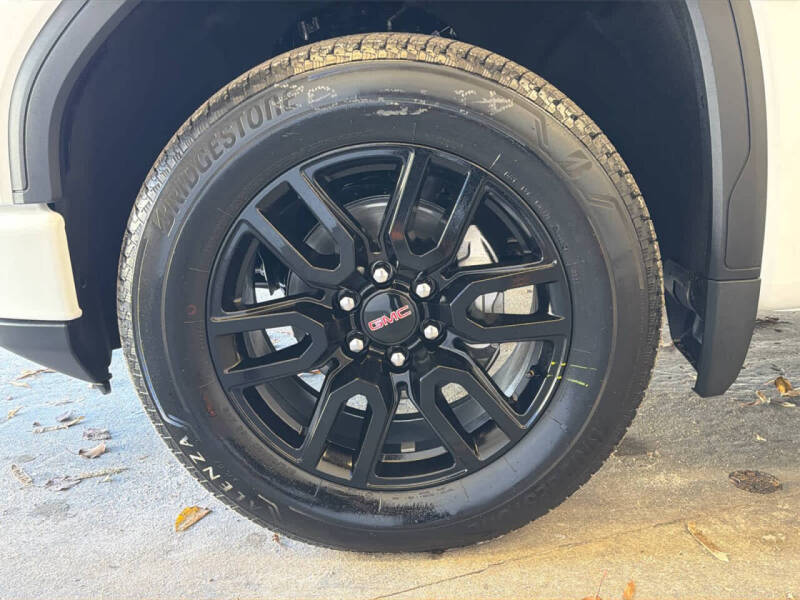 2026 GMC Sierra 1500 Elevation Standard