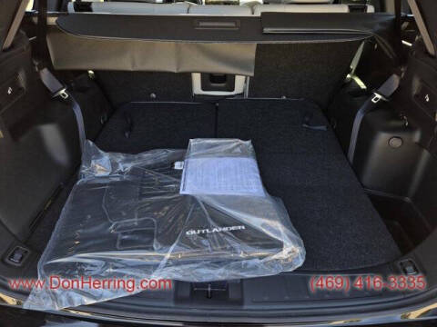 2025 Mitsubishi Outlander SE