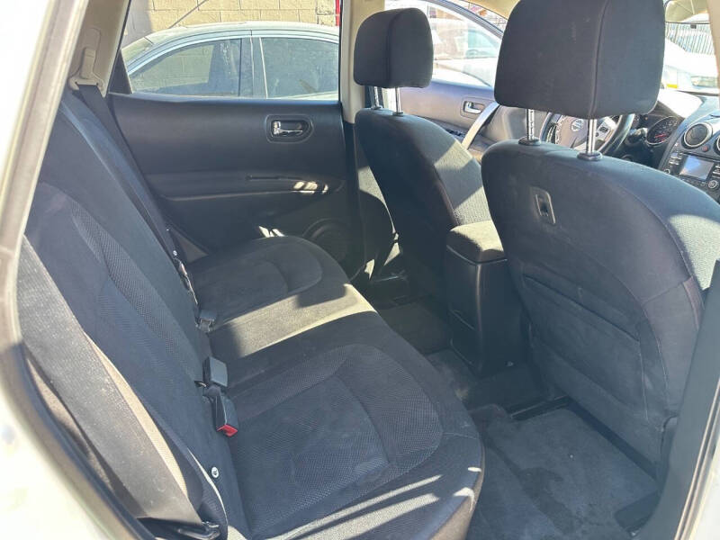 2015 Nissan Rogue Select S