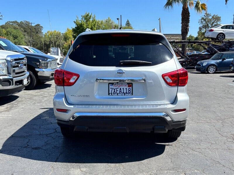 2017 Nissan Pathfinder S