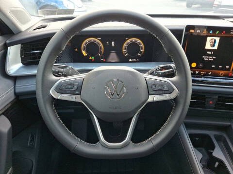 2025 Volkswagen Tiguan SE 4Motion