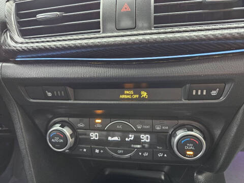 2017 Mazda MAZDA3 Touring 2.5