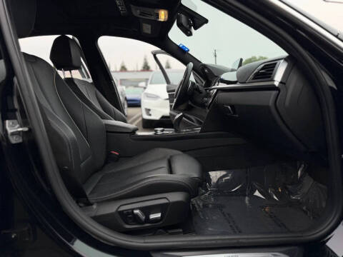 2018 BMW 3 Series 330i xDrive