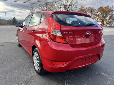 2012 Hyundai Accent GS