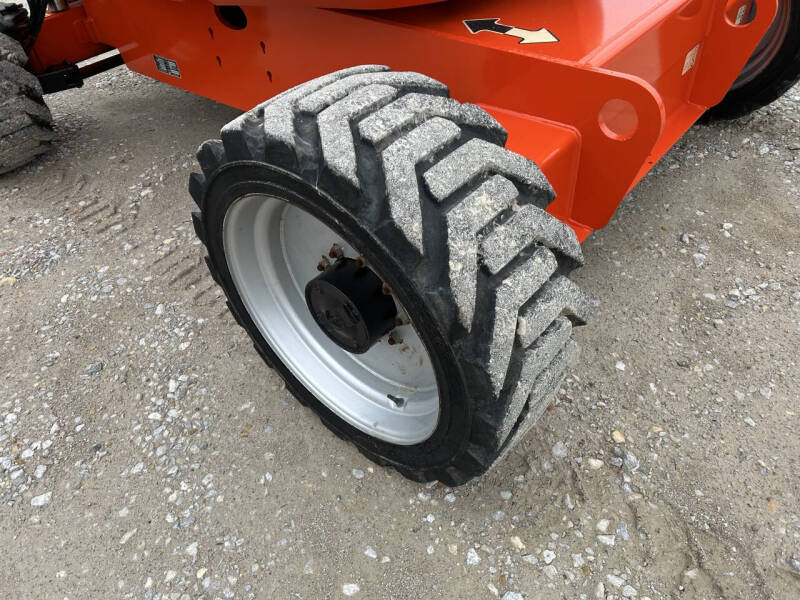 2014 JLG 60' Manlift