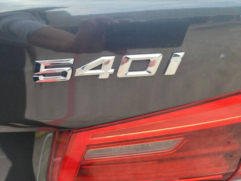 2019 BMW 5 Series 540i