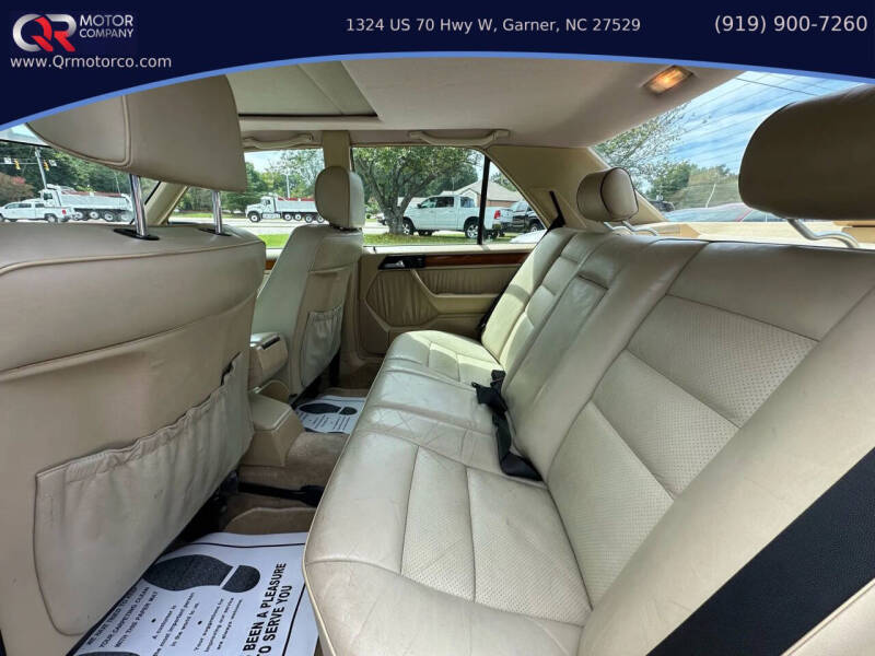 1993 Mercedes-Benz 300-Class 300 E