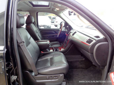 2012 Cadillac Escalade Luxury