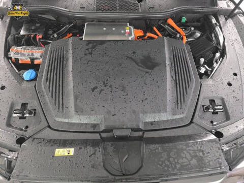 2024 Audi Q8 Sportback e-tron quattro Premium Plus S line