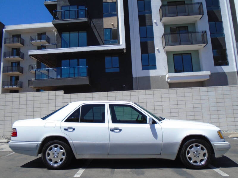 1994 Mercedes-Benz E-Class E 320