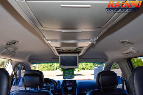 2014 Chrysler Town and Country Touring