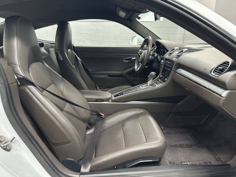 2019 Porsche 718 Cayman