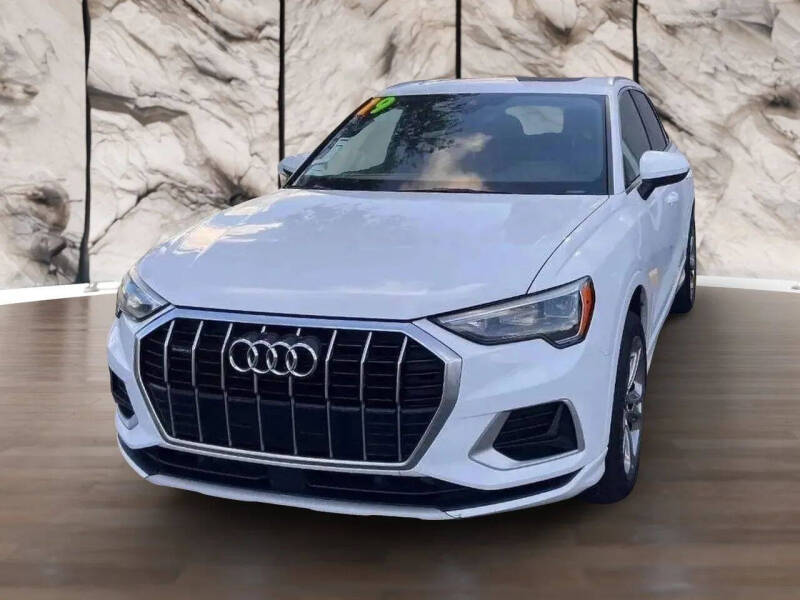 2019 Audi Q3 quattro Premium 45 TFSI