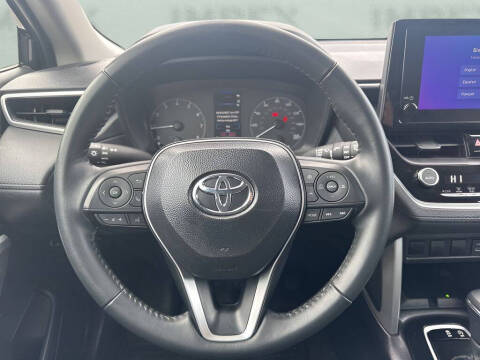 2025 Toyota Corolla Cross LE