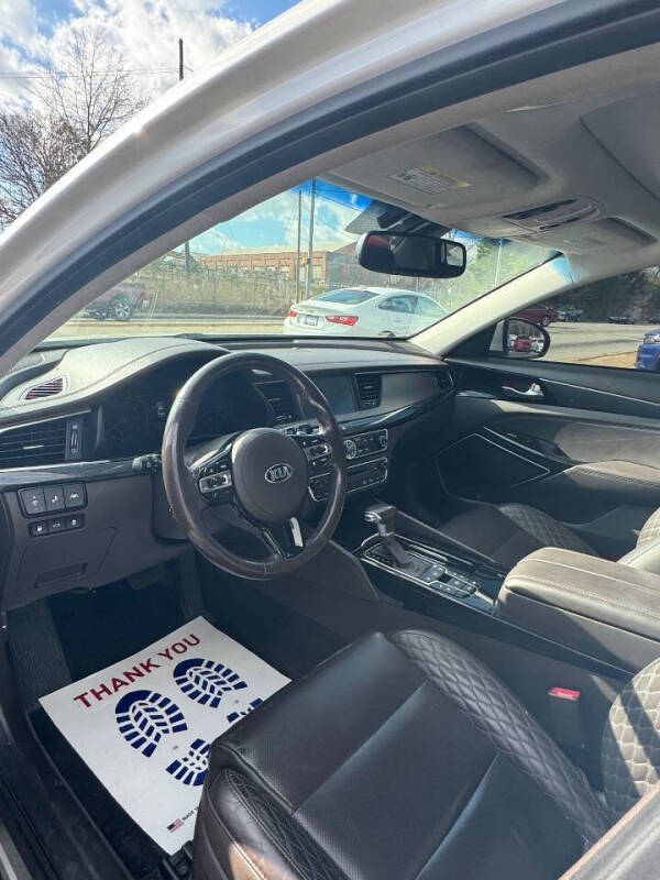 2017 Kia Cadenza Limited