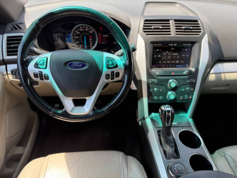2012 Ford Explorer XLT