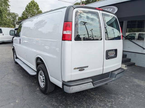 2023 Chevrolet Express 2500
