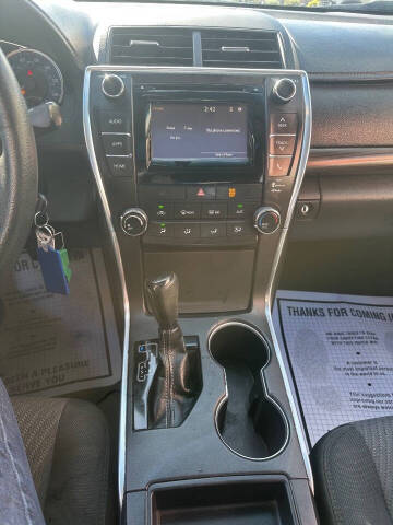 2015 Toyota Camry LE